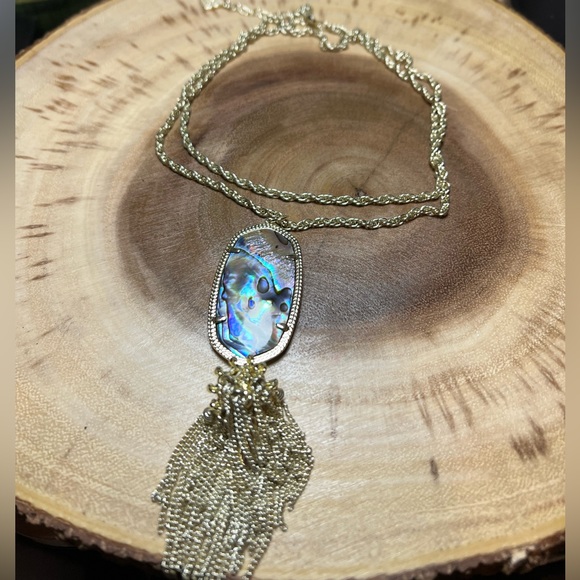 Kendra Scott Abalone Necklace 💙✨ - Picture 3 of 5